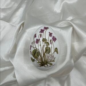 Princess Royal Bone China Egg Trinket Box, Hand Made and Decorated in England.